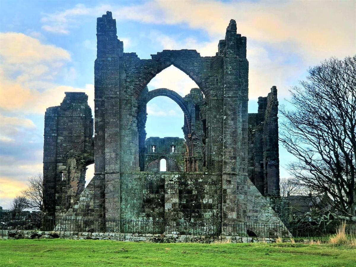 The Ship Inn Holy Island of Lindisfarne ภายนอก รูปภาพ